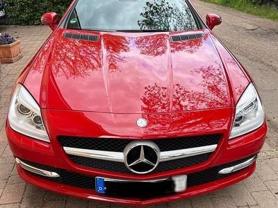 Second-hand Mercedes SLK350 Edition 305 CP (224 kW) 2012 Roșu Cabrio