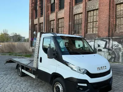 Usata Iveco Daily 145 CV (106 kW) 2015 Bianco Berlina