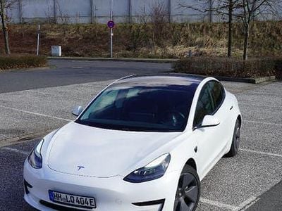 Gebraucht Tesla Model 3 Standard Range Plus 225 kW (306 PS) 2021 Weiß Limousine
