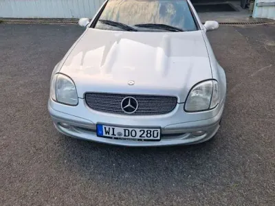 Gebraucht Mercedes SLK230 197 PS (144 kW) 2000 Silber Cabrio