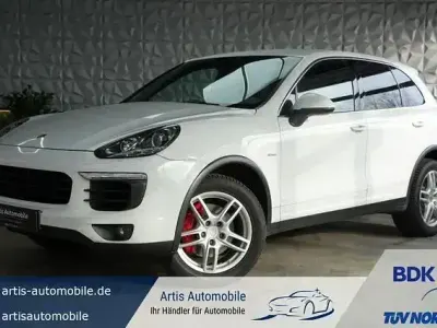 Gebraucht Porsche Cayenne 262 PS (192 kW) 2015 Pure white SUV
