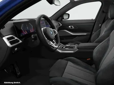 Gebraucht BMW 330e Comfort Edition 292 PS (214 kW) 2025 Portimao blau Kombi