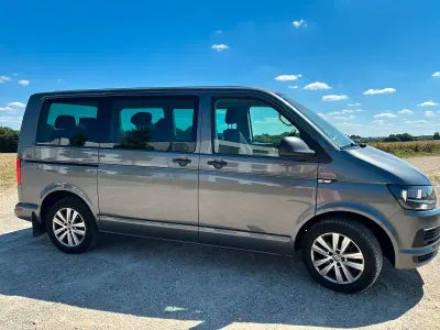 Gebraucht VW Multivan 150 PS (110 kW) 2018 Grau Van / Kleinbus