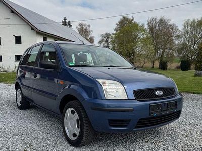 Second-hand Ford Fusion Ambiente 80 CP (58 kW) 2004 Albastru Hatchback