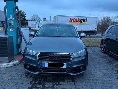 Gebraucht Audi A1 105 PS (77 kW) 2013 Grau Kleinwagen