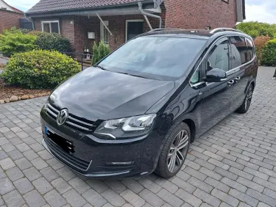 Gebraucht VW Sharan 140 PS (102 kW) 2013 Schwarz Van / Kleinbus