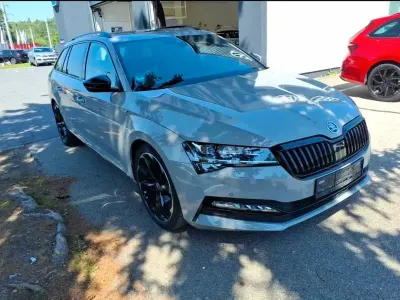 Gebraucht Skoda Superb SportLine 190 PS (139 kW) 2019 Seda steel/steel grau Kombi