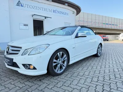 Gebraucht Mercedes E220 170 PS (125 kW) 2011 Weiß Cabrio