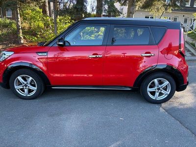 Begagnad Kia Soul Spirit 128 HK (94 kW) 2014 Röd SUV