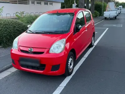 Gebraucht Daihatsu Sirion 75 PS (55 kW) 2008 Rot Kleinwagen