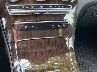 Mercedes GLC220