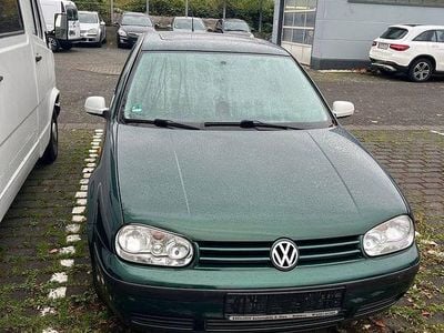 Grün Gebraucht 1998 VW Golf IV Basis Kleinwagen | 1.400 € (Fairer Preis)