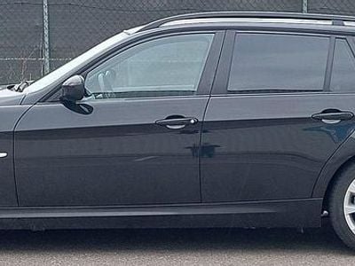Usata BMW 318 143 CV (105 kW) 2009 Nero Station wagon