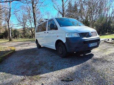 Usata VW Caravelle 102 CV (75 kW) 2007 Bianco Monovolume