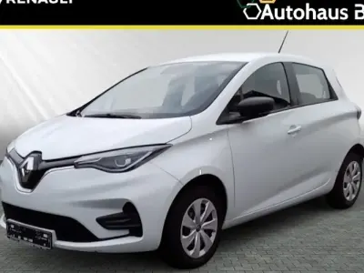 Second-hand Renault Zoe Life 79 kW (108 CP) 2021 Alb Hatchback