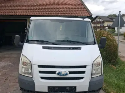Gebraucht Ford Tourneo 85 PS (62 kW) 2010 Weiß Van / Kleinbus