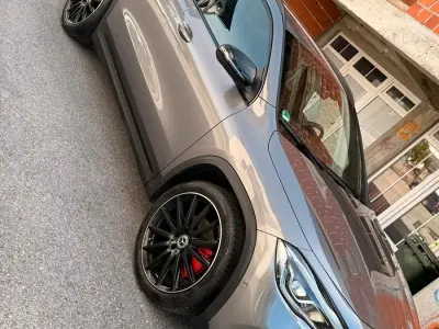 Gebraucht Mercedes GLA200 AMG 150 PS (110 kW) 2022 Grau SUV
