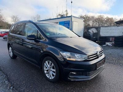 Schwarz Gebraucht 2018 VW Touran Highline Van / Kleinbus | 9.650 € (Guter Preis)