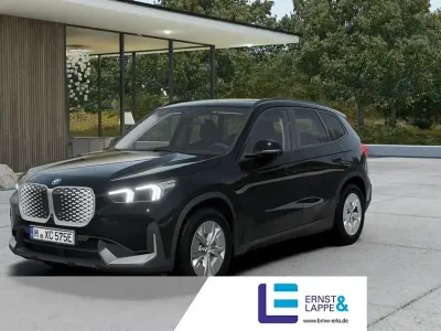 Neu BMW iX1 150 kW (204 PS) 2026 Schwarz uni SUV