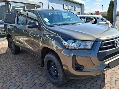Gebraucht Toyota HiLux 150 PS (110 kW) 2022 Grün Pickup