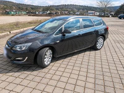 Gebraucht Opel Astra Exklusiv 165 PS (121 kW) 2015 Schwarz Kombi