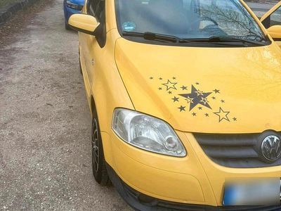 Gebraucht VW Fox 75 PS (55 kW) 2009 Gelb Kleinwagen