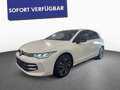 Gebraucht VW Golf VIII 150 PS (110 kW) 2025 Pure white uni Limousine