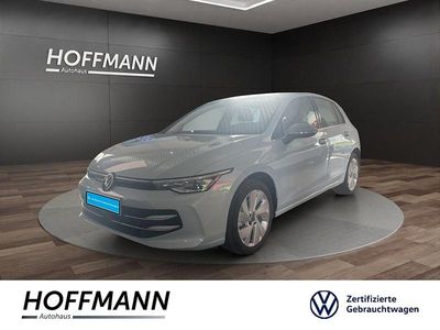 Gebraucht VW Golf VIII Style 150 PS (110 kW) 2025 Blau Limousine