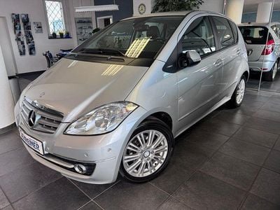 Gebraucht Mercedes A180 Elegance 116 PS (85 kW) 2011 Polarsilber  metalliclack Kleinwagen