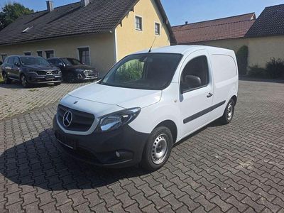 Mercedes Citan 109