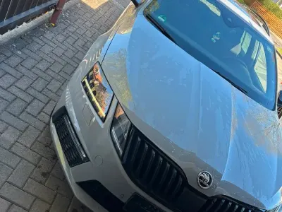 Używany Skoda Octavia RS 184 KM (135 kW) 2018 Szary Kombi
