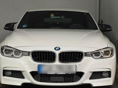 Gebraucht BMW 330 M Sport 258 PS (189 kW) 2016 Weiß Kombi