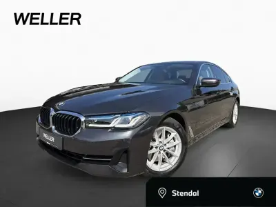 Gebraucht BMW 530 Comfort Edition 286 PS (210 kW) 2023 Sophistograu (grau) Limousine