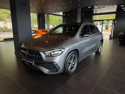 Gebraucht Mercedes GLA200 AMG line 163 PS (119 kW) 2021 Grau SUV