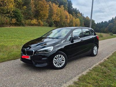 Gebraucht BMW 218 Active Tourer 150 PS (110 kW) 2020 Schwarz Van / Kleinbus
