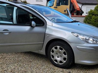Gebraucht Peugeot 307 113 PS (83 kW) 2005 Silber Kombi