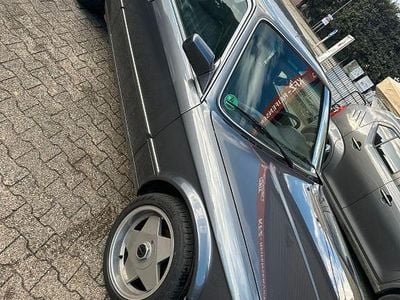 Gebraucht BMW 323 Performance 139 PS (102 kW) 1983 Grau Coupé