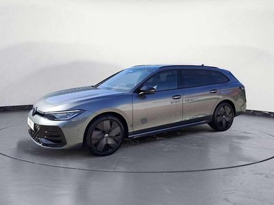 Nuova VW Passat R-line 150 CV (110 kW) 2026 Grigio Station wagon