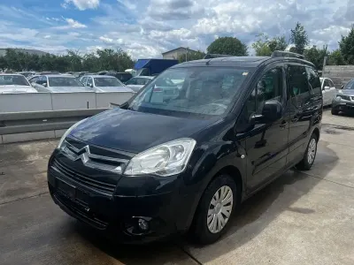 Gebraucht Citroën Berlingo 92 PS (67 kW) 2011 Schwarz Van / Kleinbus
