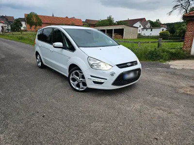 Gebraucht Ford S-MAX Titanium 163 PS (119 kW) 2014 Weiß Van / Kleinbus