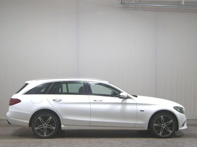Second-hand Mercedes C300e Avantgarde 306 CP (225 kW) 2020 Alb Break