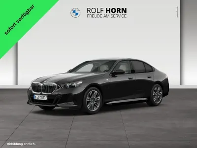 Gebraucht BMW 550e M Sport 489 PS (359 kW) 2025 Black sapphire Limousine