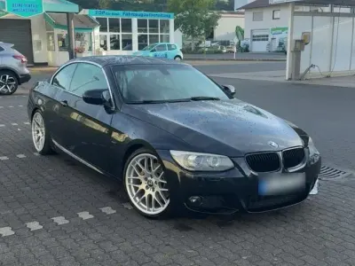 Gebraucht BMW 325 Cabriolet M Sport 204 PS (150 kW) 2010 Schwarz Cabrio