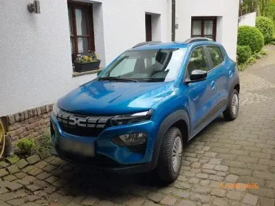 Gebraucht Dacia Spring Essentiel 33 kW (45 PS) 2023 Blau Kleinwagen