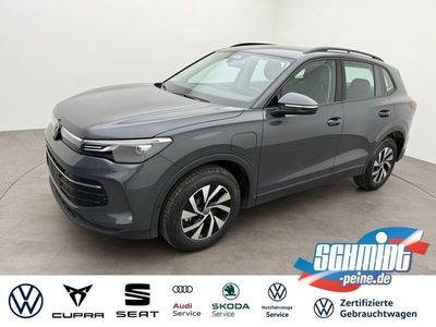 Gebraucht VW Tiguan Life 204 PS (150 kW) 2024 Grey metallic SUV