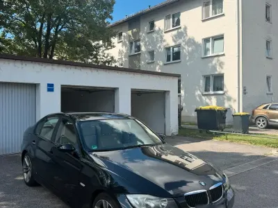 Gebraucht BMW 320 170 PS (125 kW) 2008 Schwarz Limousine