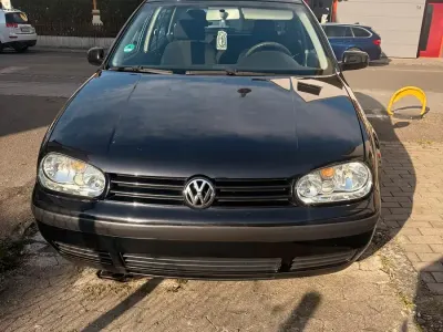 Gebraucht VW Golf IV Edition 75 PS (55 kW) 2003 Schwarz Kleinwagen