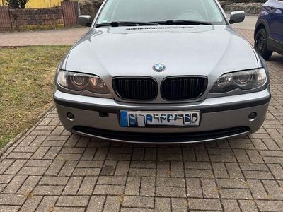 Grau Gebraucht 2005 BMW 320 Kombi | 3.800 € (Fairer Preis)
