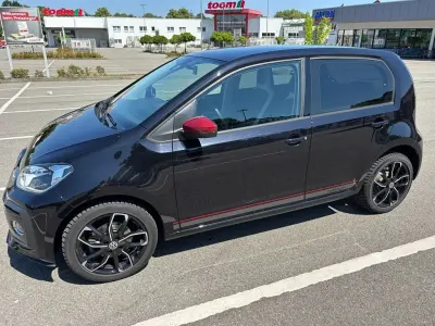 Gebraucht VW up! high up! 90 PS (66 kW) 2018 Schwarz Kleinwagen
