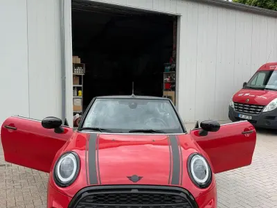 Occasion Mini Cooper Cabriolet 136 PK (100 kW) 2023 Rood Cabriolet